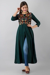Nishabd Women Embroidered Frontslit Kurta - Japanese Laurel
