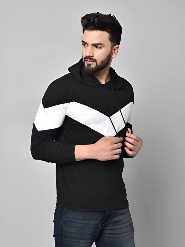 SHAPPHR Color Block Men Hooded Neck Black T-Shirt - Black, L