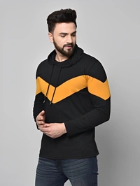 SHAPPHR Color Block Men Hooded Neck Black T-Shirt - White, L