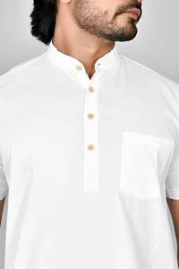 BlueArrow Men Solid Straight Kurta - White, S