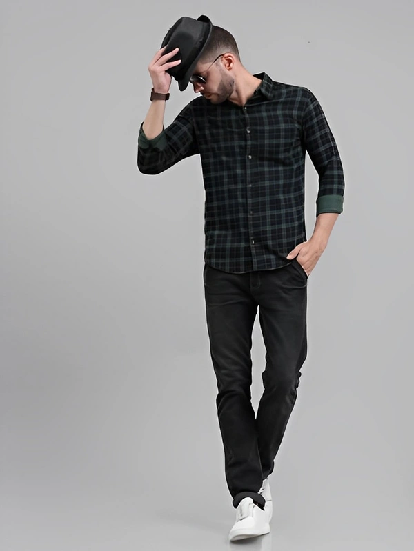 CAMPEUR Men Checkered Casual Green Shirt