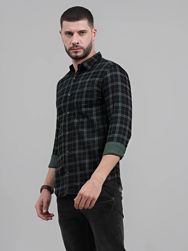CAMPEUR Men Checkered Casual Green Shirt