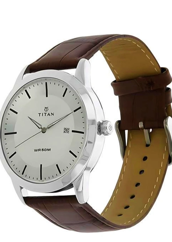 Titan Latest Men Brown Leather Analog Watch  - Brown, Free Size
