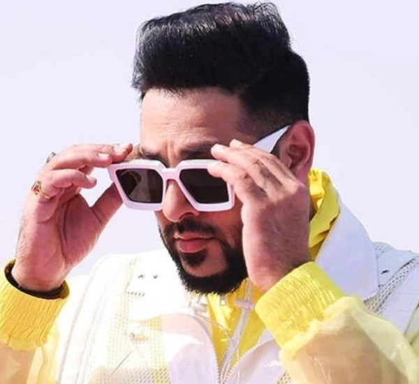 Badhshah Fashionable Sunglasses For Boys ( Pack Of 1) - White, Free Size