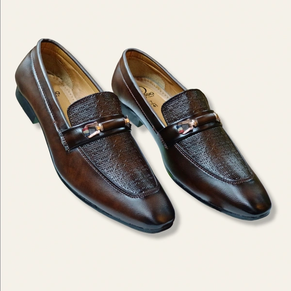 CLASSIQ BROWN LOAFERS FOR MEN - Brown, 8