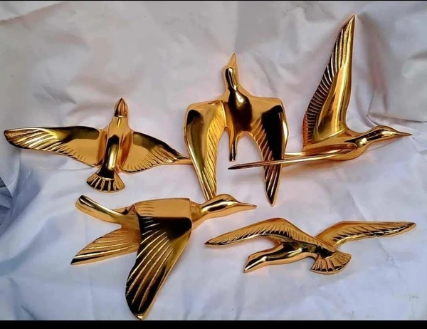 Wall Hanging birds Golden