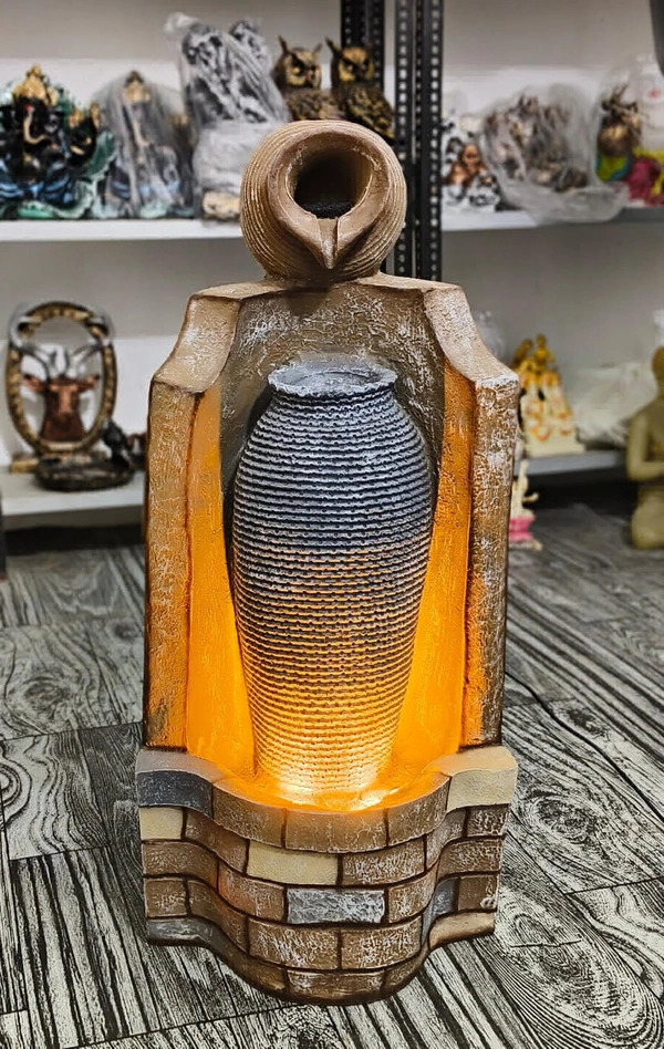 Waterfountain Makti  - Size 2 Feet