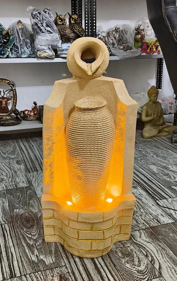 Waterfountain Makti  - Size 2 Feet