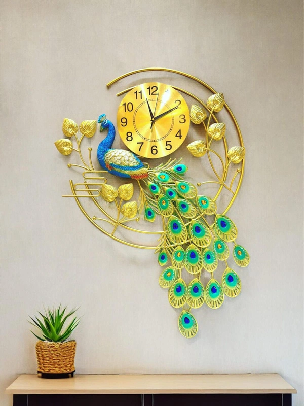 Peacock Metal Clock Rk509 - Size 37 X 26 Inch