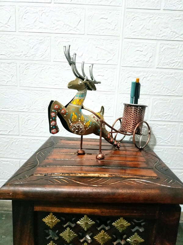 Pen Stand 01