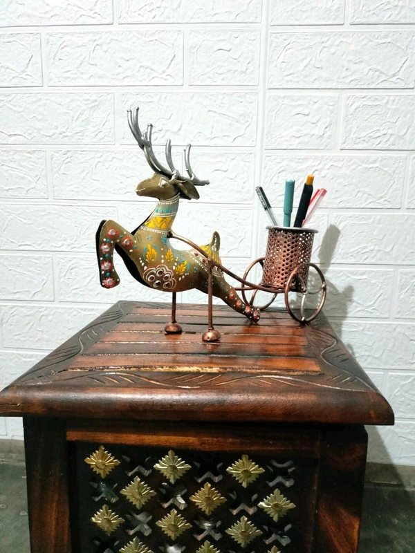 Pen Stand 01