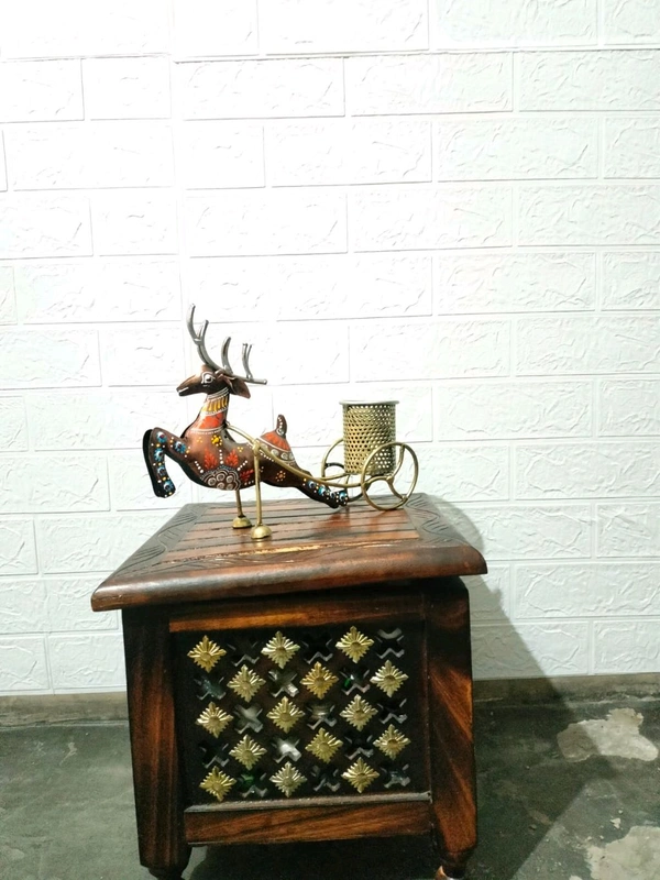 Pen Stand 02