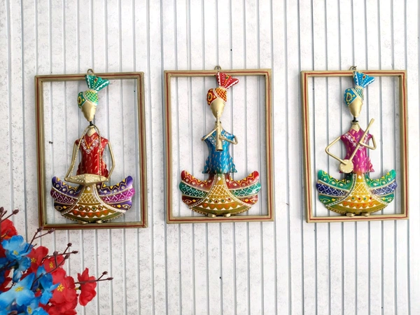 Sitting sardar in Squire frame set of 3pc - Size 15 x 12 inch each panel