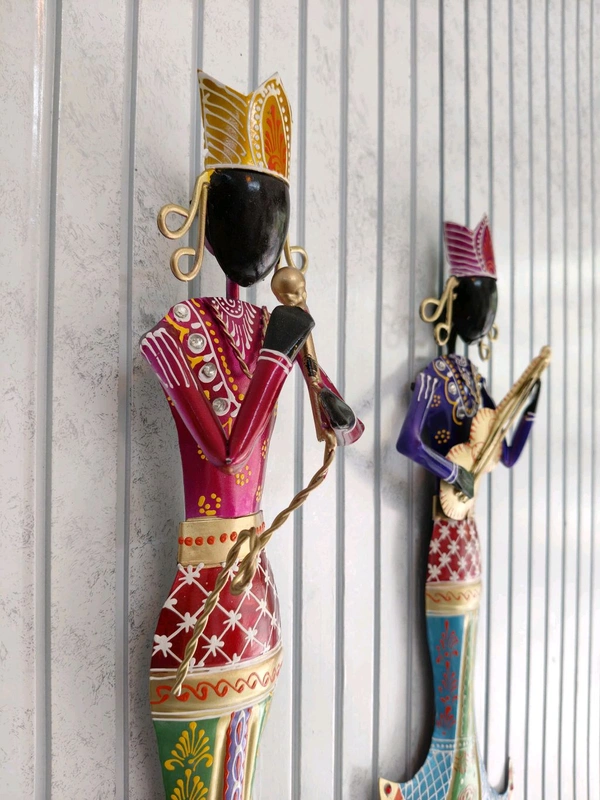 Thai lady set of 3pc  - Size 19 x 7 inch