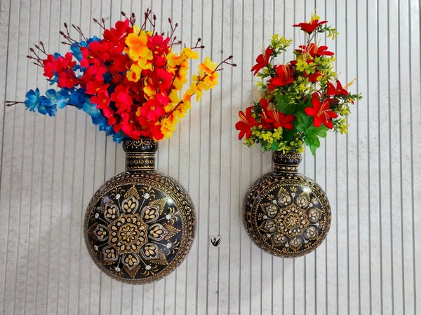 Flower pots wall hanging - Size !8 x 14 inch