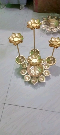 Candle Stand+ T-light Urli Set