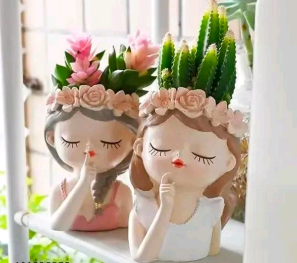 Small Girls Head Planter Ser Of 2pc - Size 5 X 4 Inch
