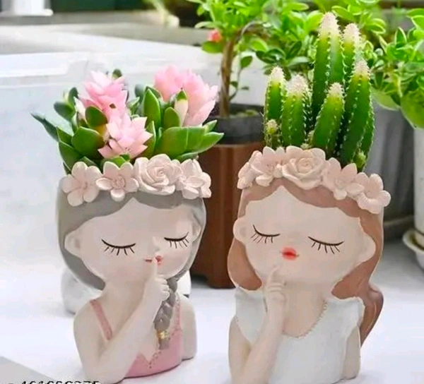 Small Girls Head Planter Ser Of 2pc - Size 5 X 4 Inch