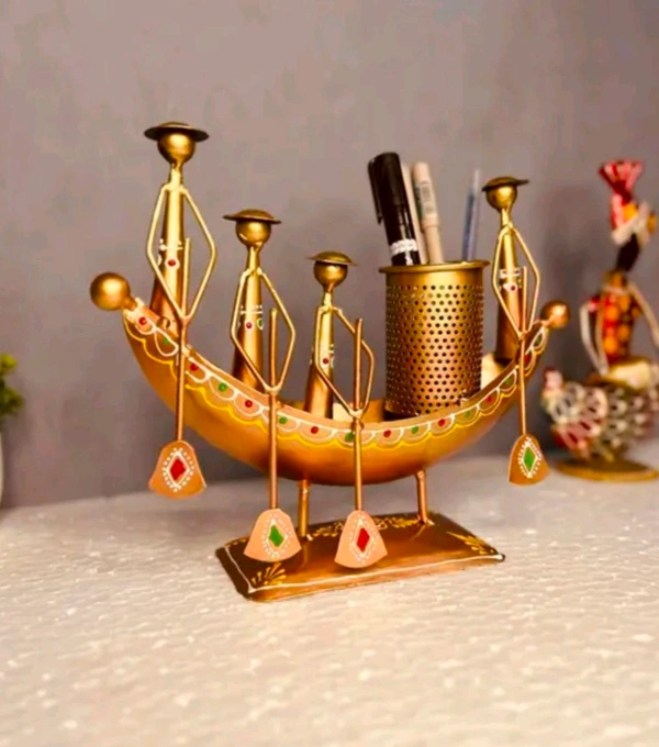 Beat Pen Stand Metal  - Size 10 X 8 Inch