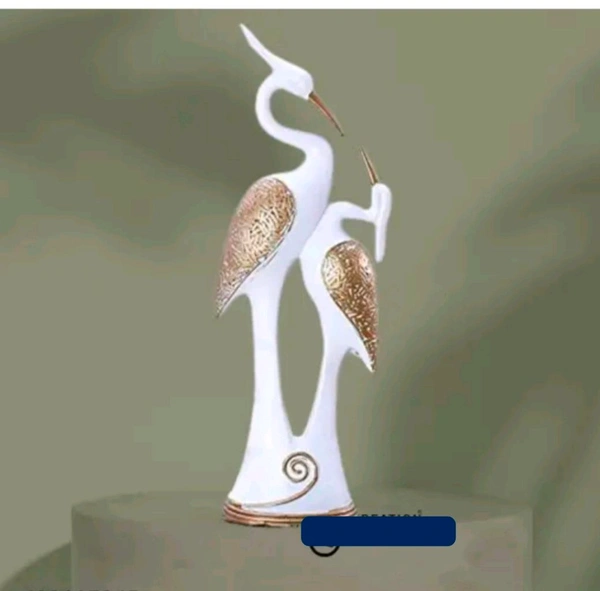 Resin Duk Showpiece White 