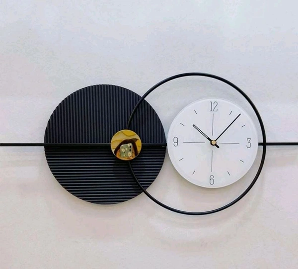 AE3 Clock 