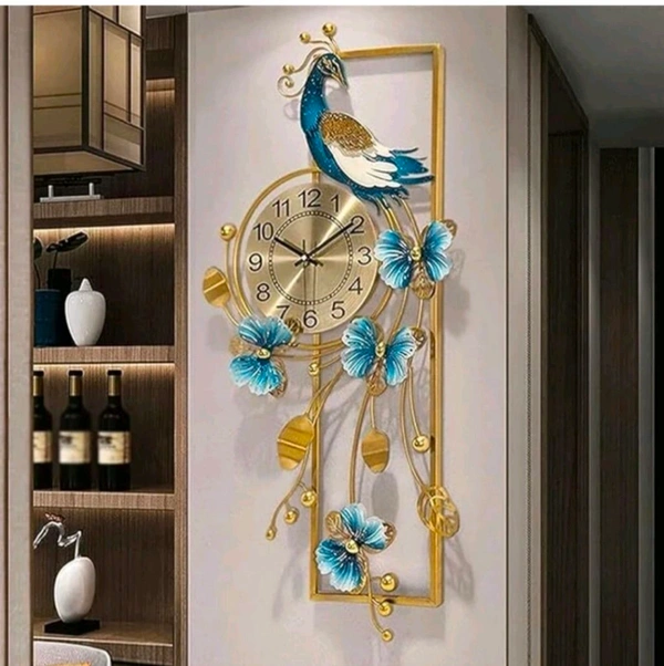 AR05 Peacock Clock 
