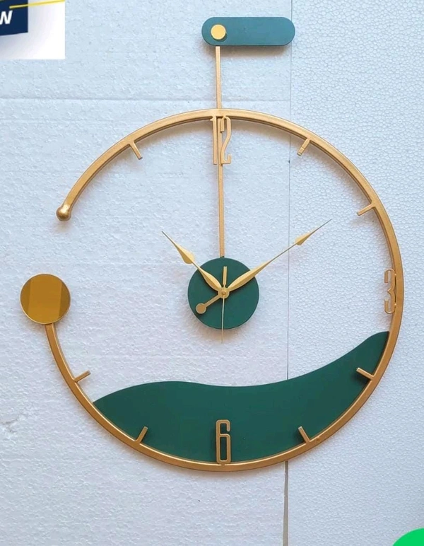 AF105 Wall Clock 