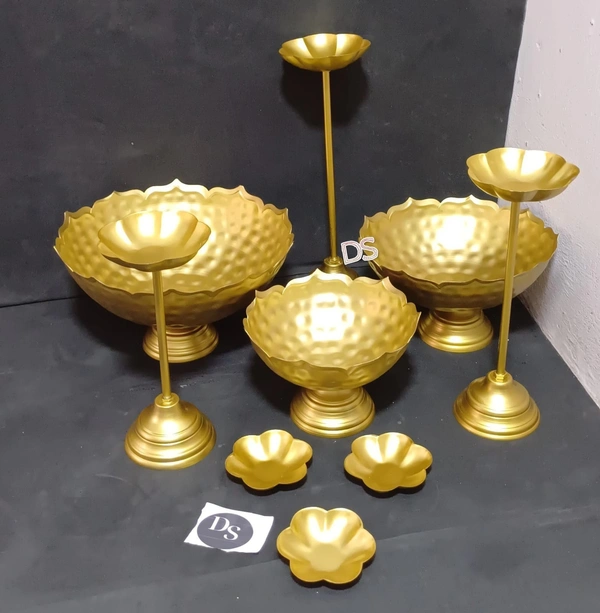Taj Bowl Urli SET of 9 pcs