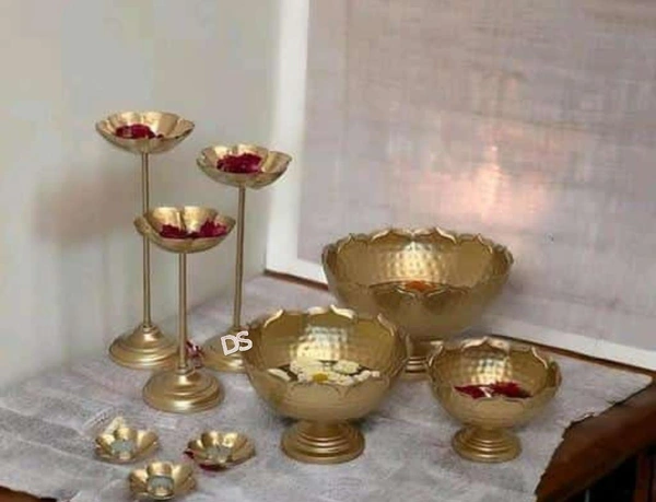 Taj Bowl Urli SET of 9 pcs