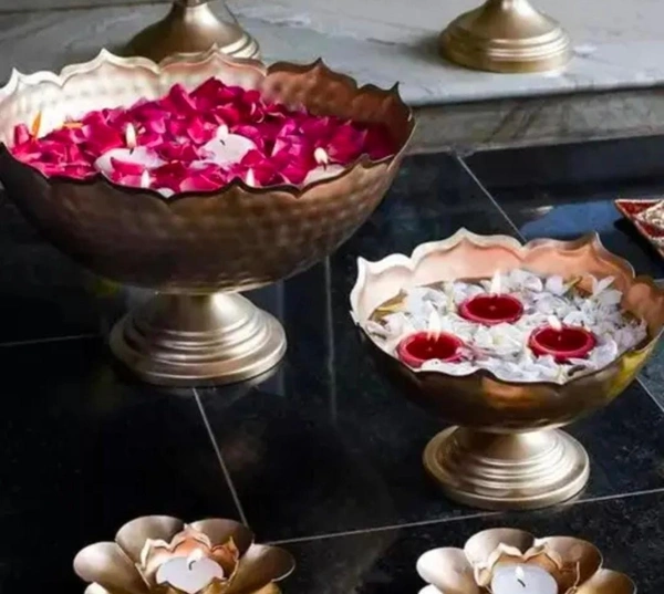 Taj urli floating flowers - Size 10 x 8 inch
