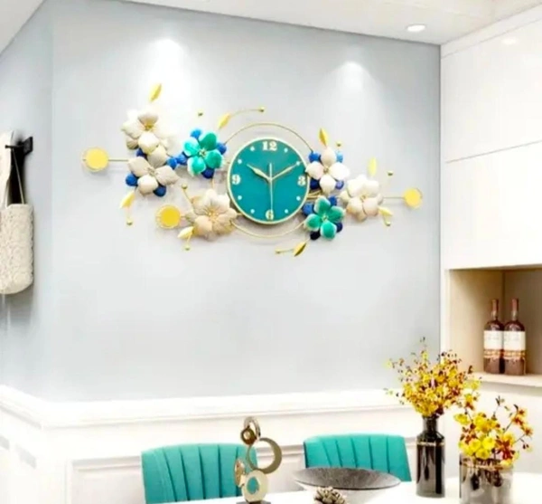 Latest collection clock - Size 45 x 22 inch