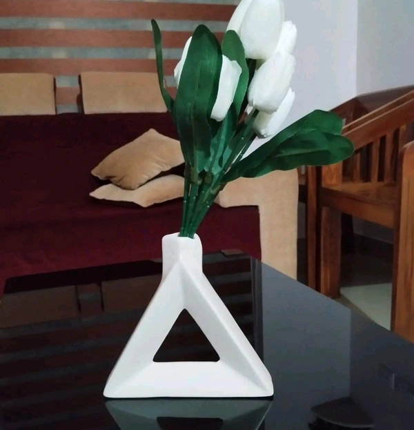 ceramic Tringle flower vase  - Size 7 inch