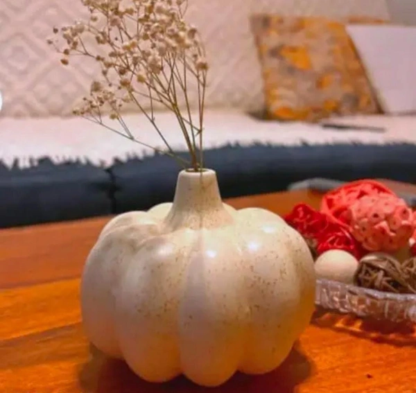 Flower vase white pumpkin