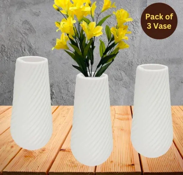 Plastic White flower pots 3pc set