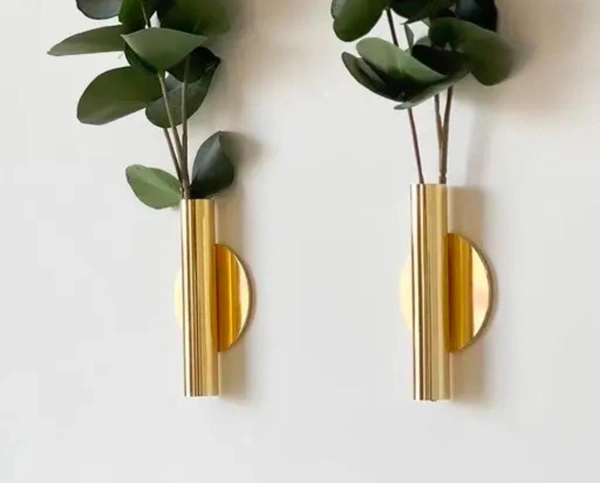 wall stoker  flower vase gold plated 2pc