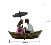 Romantic boat couple showpiece - Size 9 x 6 inch