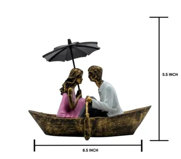 Romantic boat couple showpiece - Size 9 x 6 inch