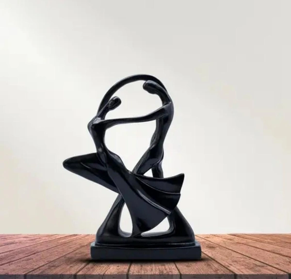 Couple dance showpiece - Size 12 x 9 inch