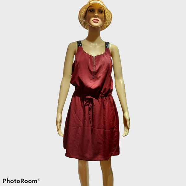 Scoop Neck Dress - Maroon , M