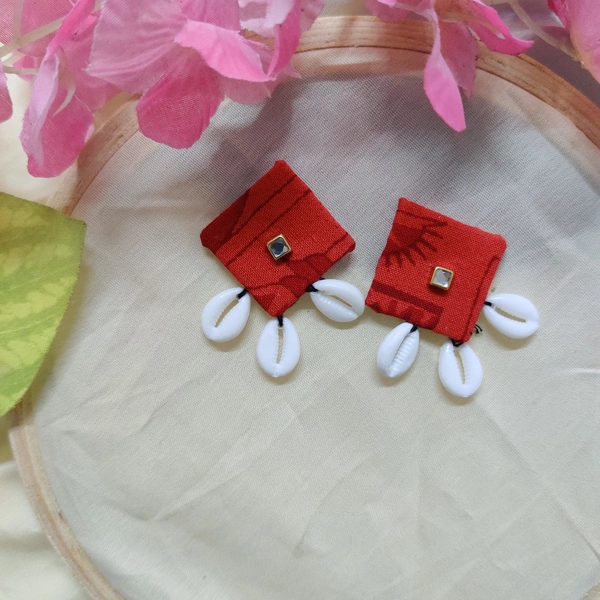 Triangle Studs - Red