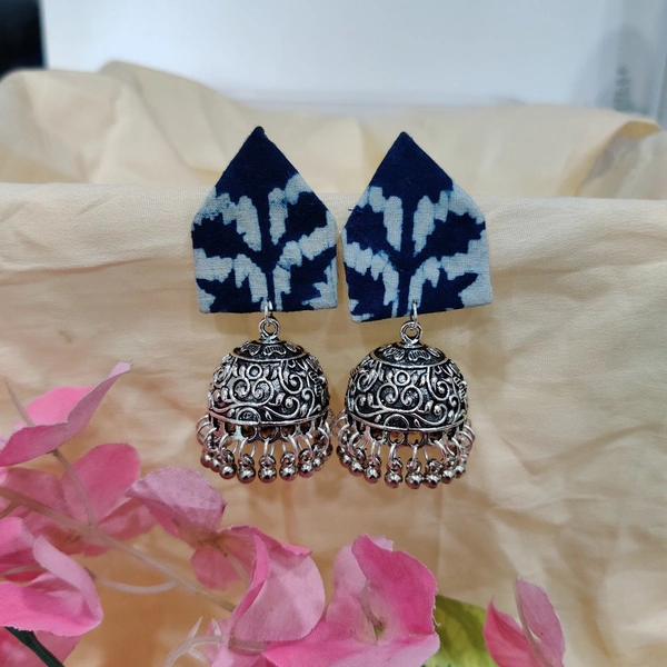 Blue Danglers - Blue