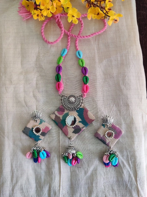 Multicolour Necklace  - Magenta / Fuchsia