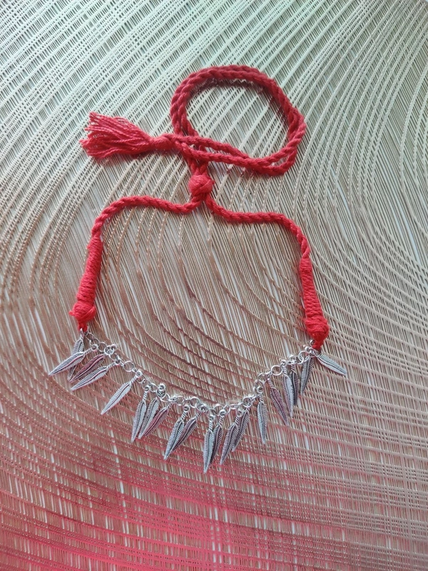 Thread Choker - Red
