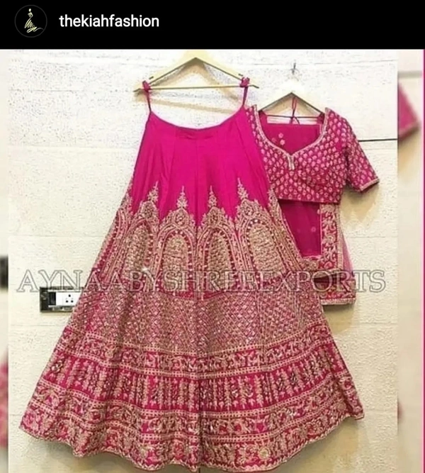 Sensational Women Lehenga  ( Rating ⭐⭐⭐⭐⭐ 5.0 ) - Crimson, Free Size Unstitched
