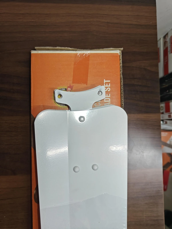 1200MM WHITE BLED CR 1MM