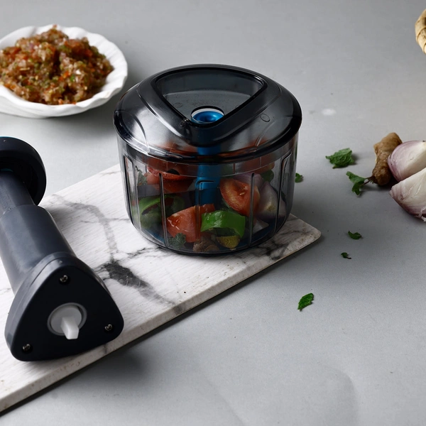 8140 GANESH BINGO LOCK-UNLOCK PUSH CHOPPER ( 725ML )