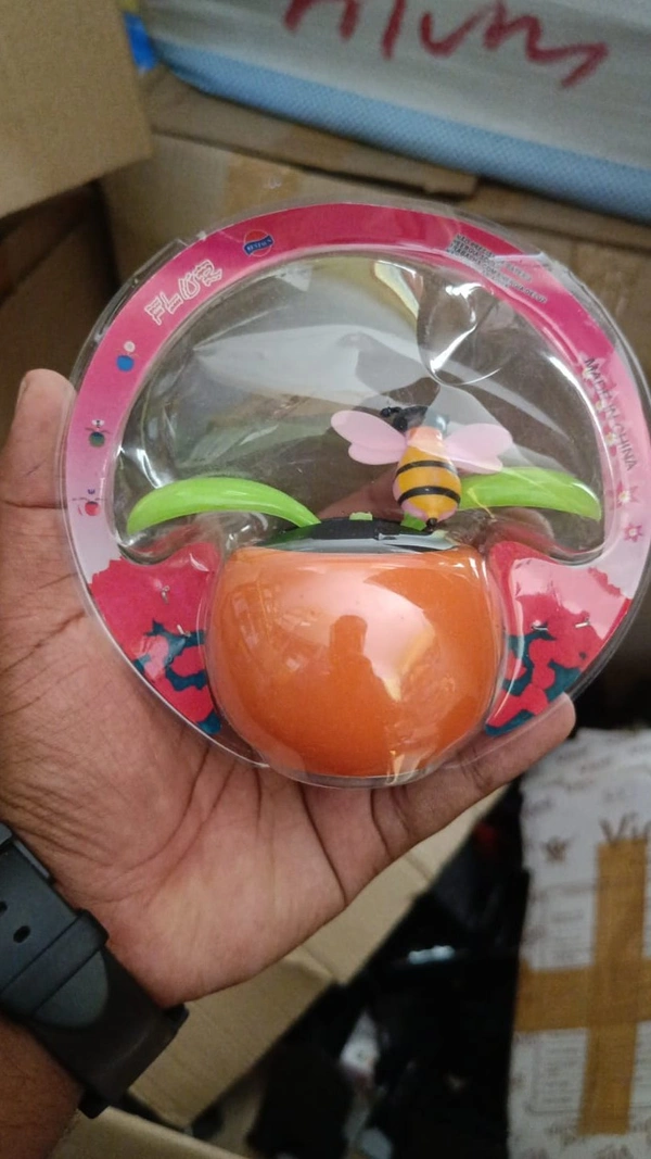 Solar Sensor Flip Flop Toy