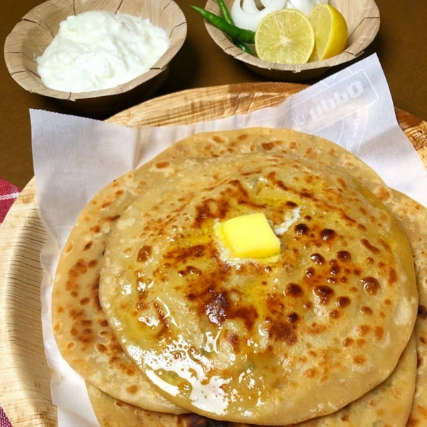 Aloo Paratha Medium Size 2 Pieces (1 Pack)