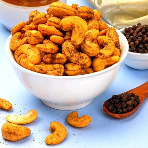 Cashews Black Pepper: 100 gm  Premia