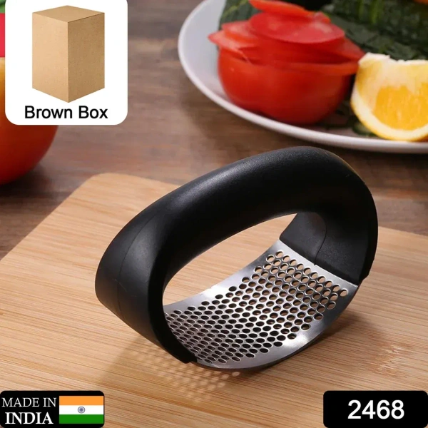 Stainless Steel Garlic Press Crusher for Kitchen - EASY RETURN